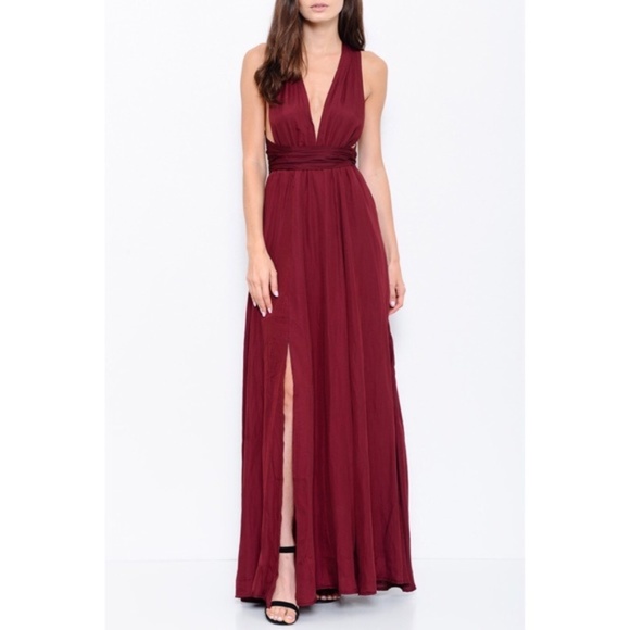 L'ATISTE Dresses & Skirts - Wine Red Sexy Floor Length Halter Evening Gown